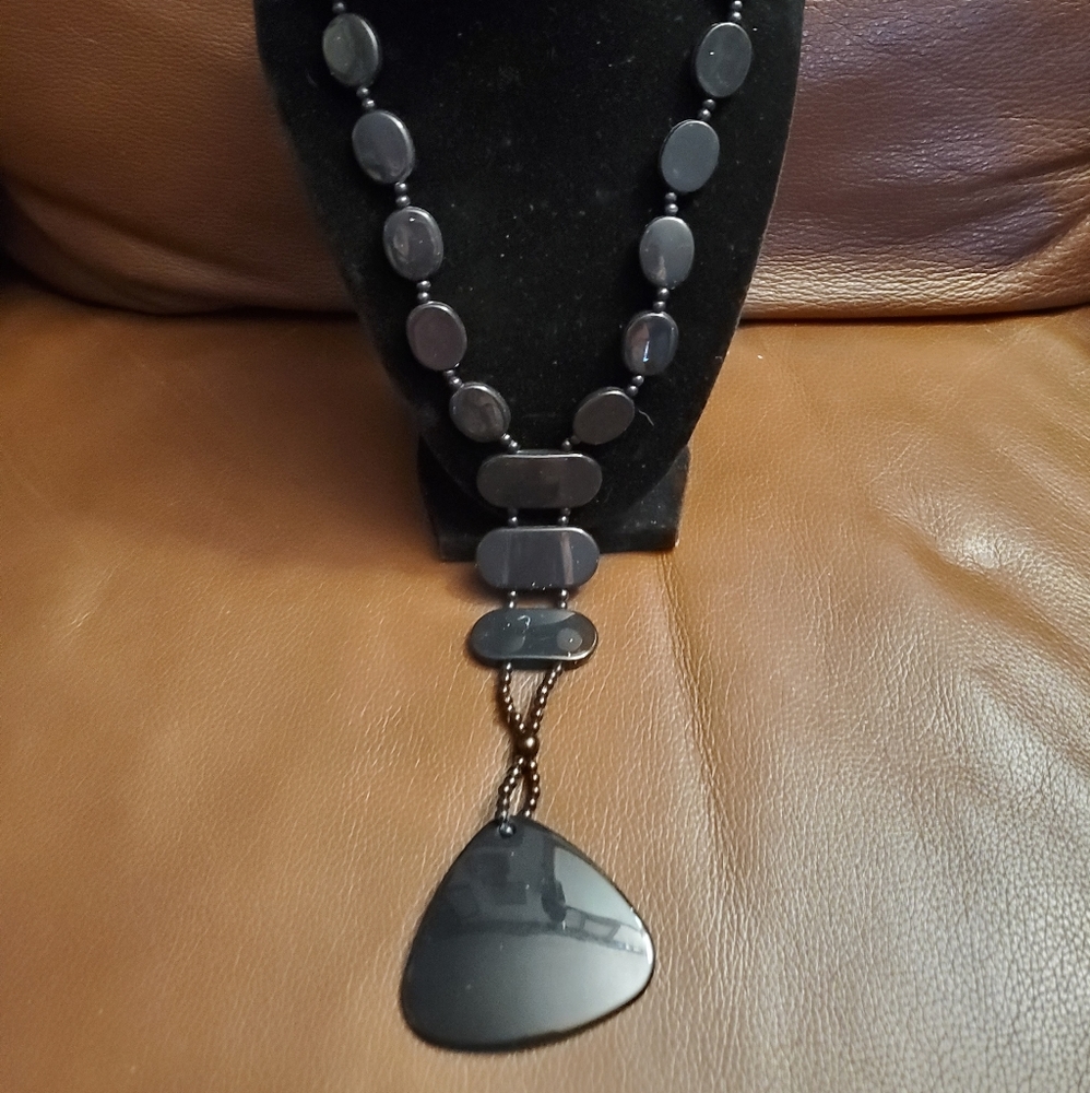 Necklace - Picture 1 of 4